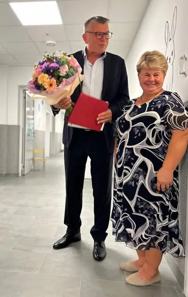 40 lat pracy w przedszkolu: Wójt Ustronia Morskiego podziękował Pani Dorocie
