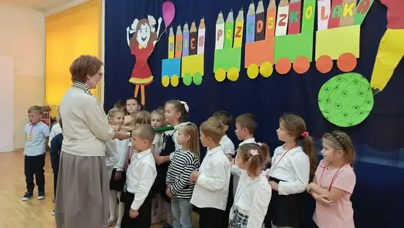 Pasowanie na Przedszkolaka w Szkole Podstawowej w Drzonowie