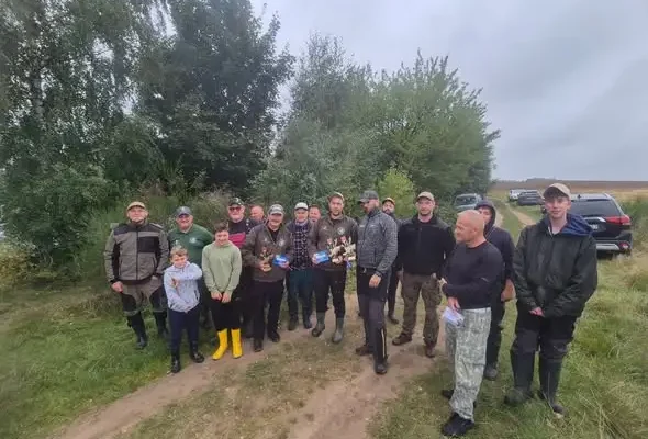 Zawody feederowe Koła PZW Drzonowo na Czarnym Stawie w Niekaninie