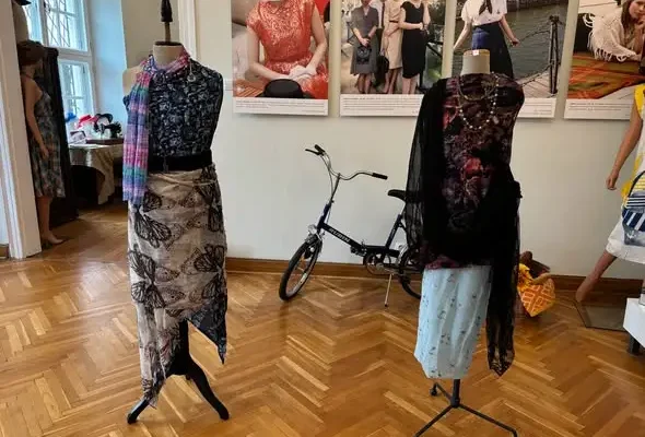 Klasa 3a z wizytą na wystawie mody w Muzeum Oręża Polskiego w Kołobrzegu