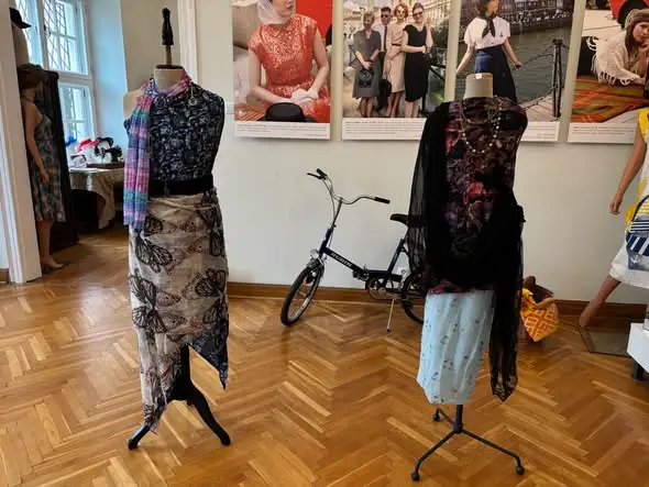 Klasa 3a z wizytą na wystawie mody w Muzeum Oręża Polskiego w Kołobrzegu