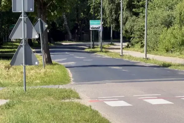 Utrudnienia na drodze powiatowej Korzystno – Kołobrzeg. Rusza układanie masy bitumicznej