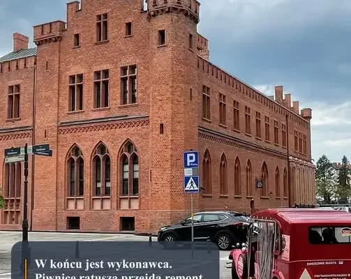 Piwnice kołobrzeskiego ratusza doczekają się remontu. Wybrano wykonawcę